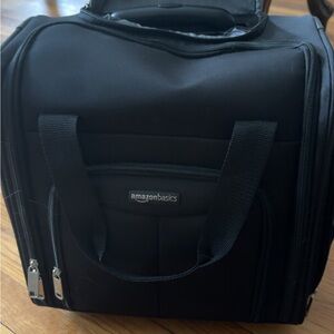 AmazonBasics Black Travel Bag